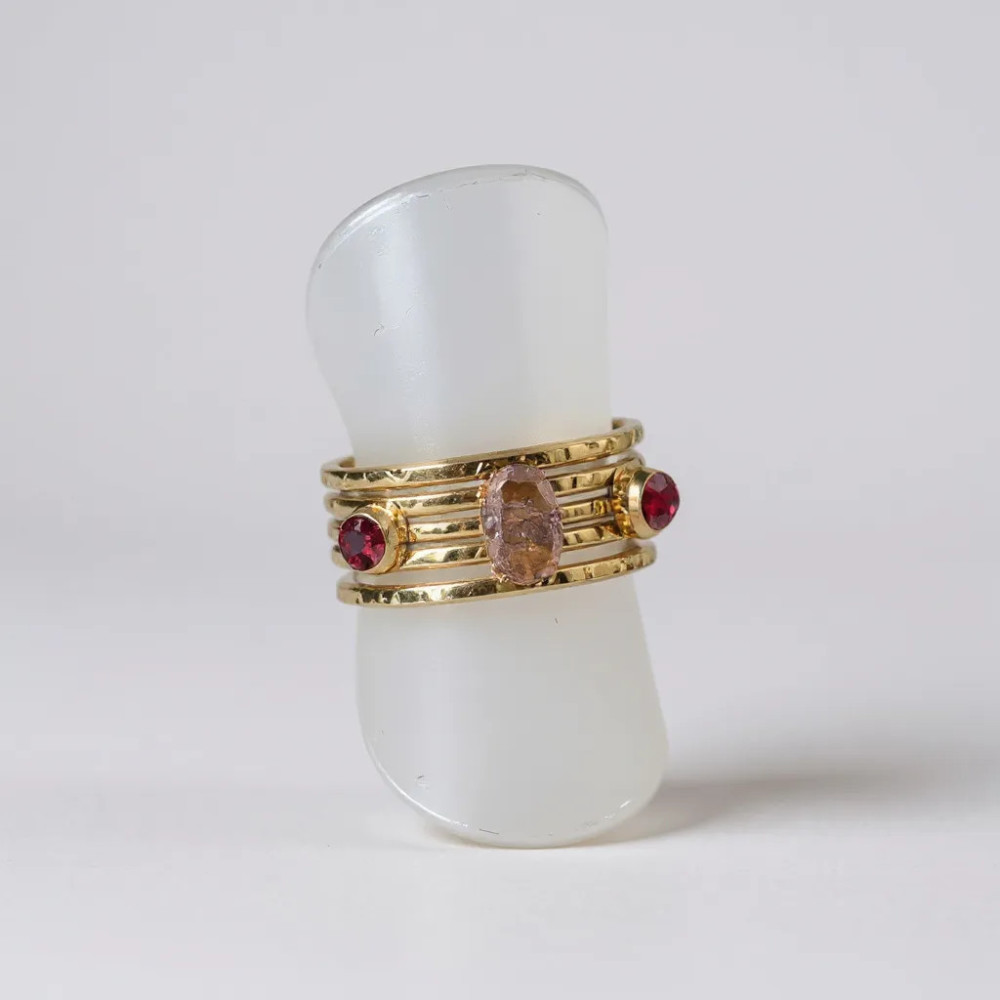 bague multi anneaux cristaux rouges acier inoxydable réglable