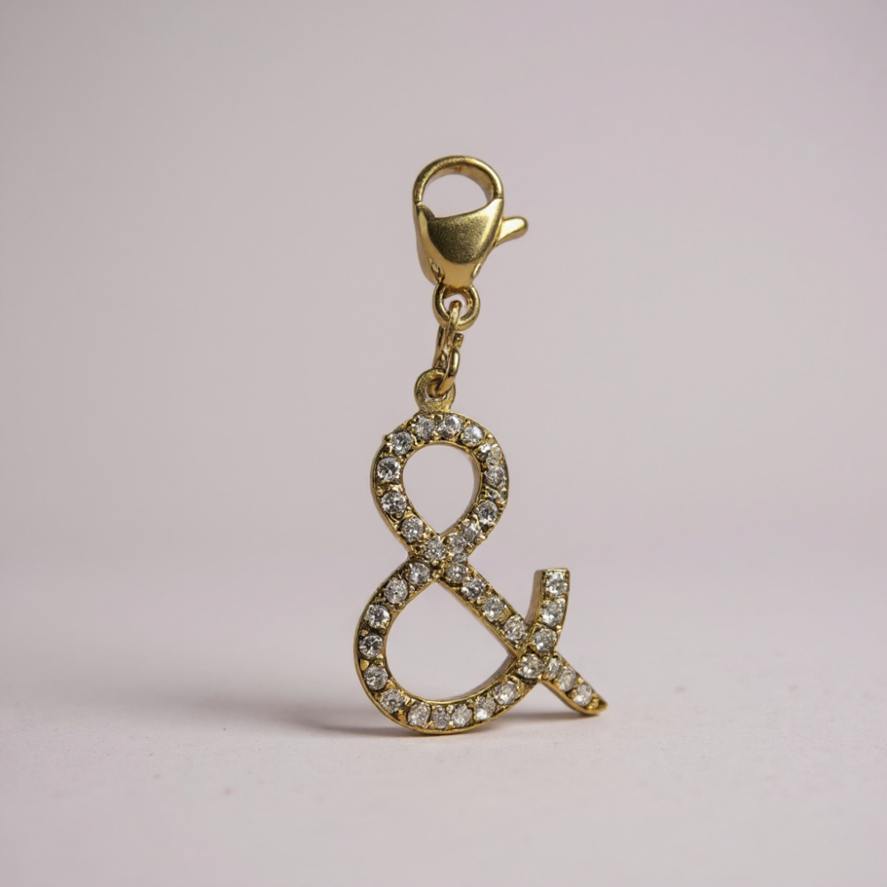 Charm Esperluette dorée strassée – collier charms personnalisable | Gaou Bijoux