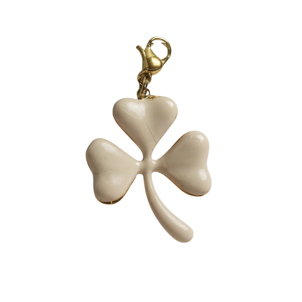 Charm trèfle beige en émail et acier inoxydable pour collier charms personnalisable