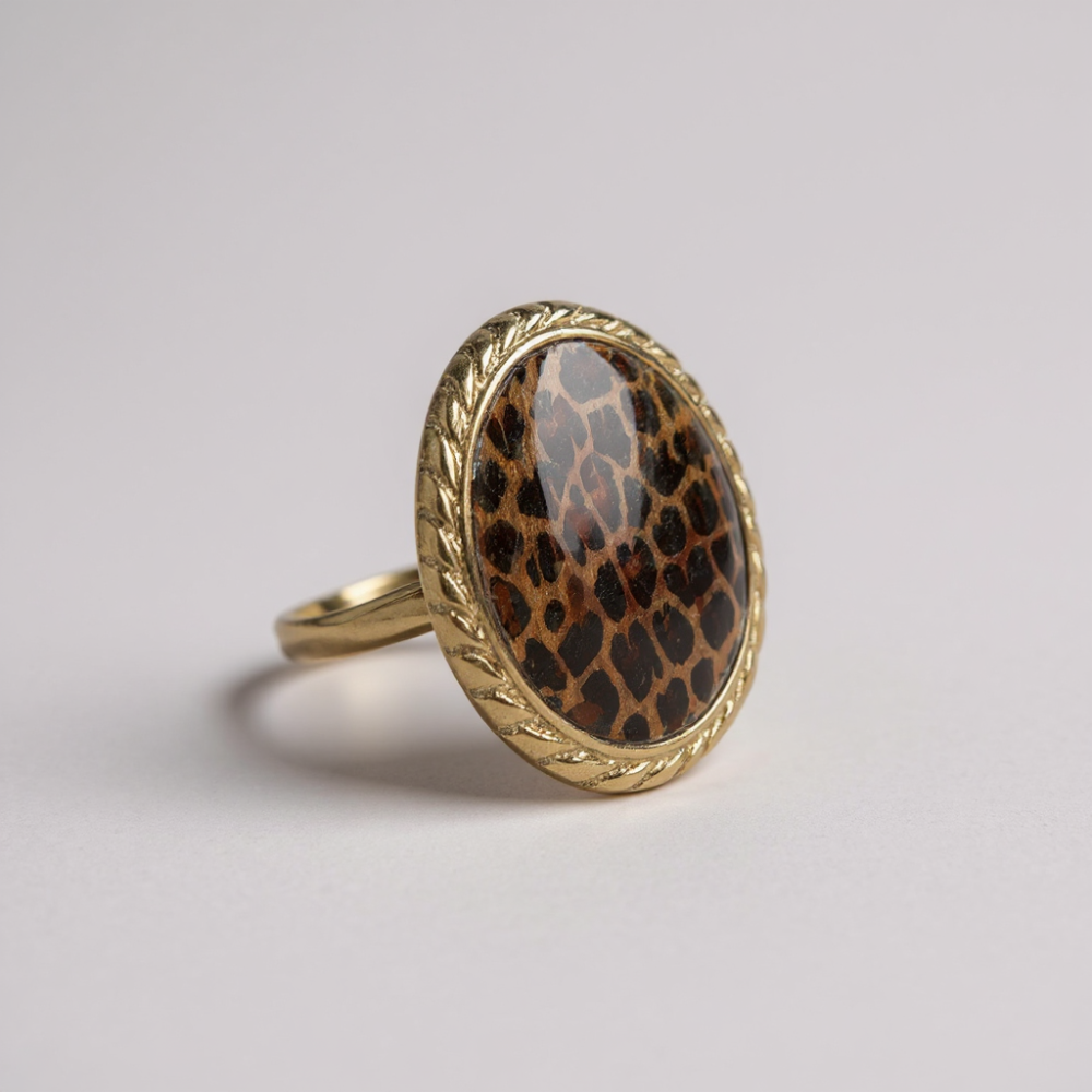 Bague ovale léopard doré en acier inoxydable | Gaou Bijoux