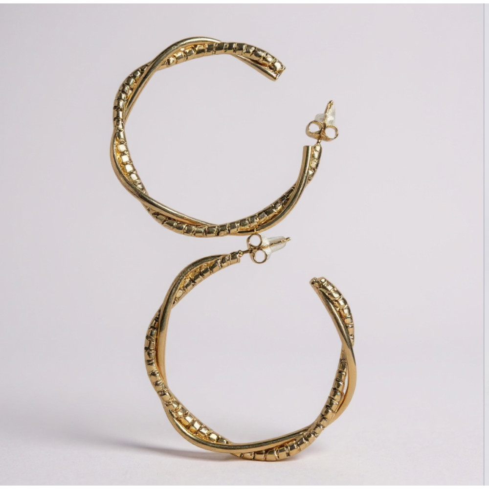 Boucles d’oreilles créoles torsadées dorées en acier inoxydable | Gaou Bijoux