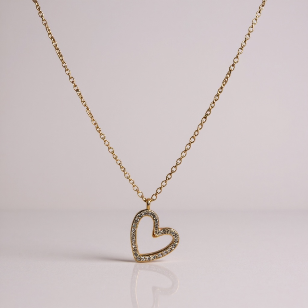 Collier Cœur Ajouré & Strass – bijoux acier inoxydable | Gaou Bijoux