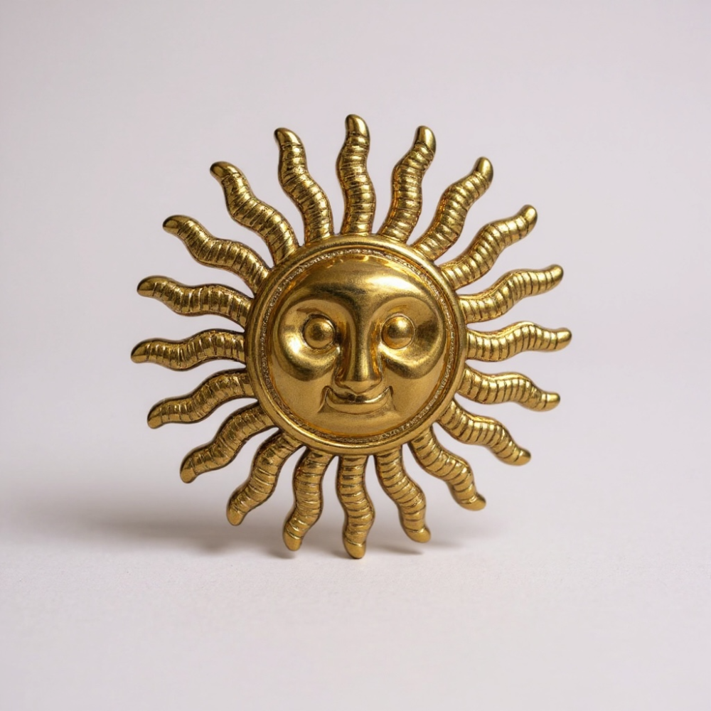 Bague dorée motif soleil