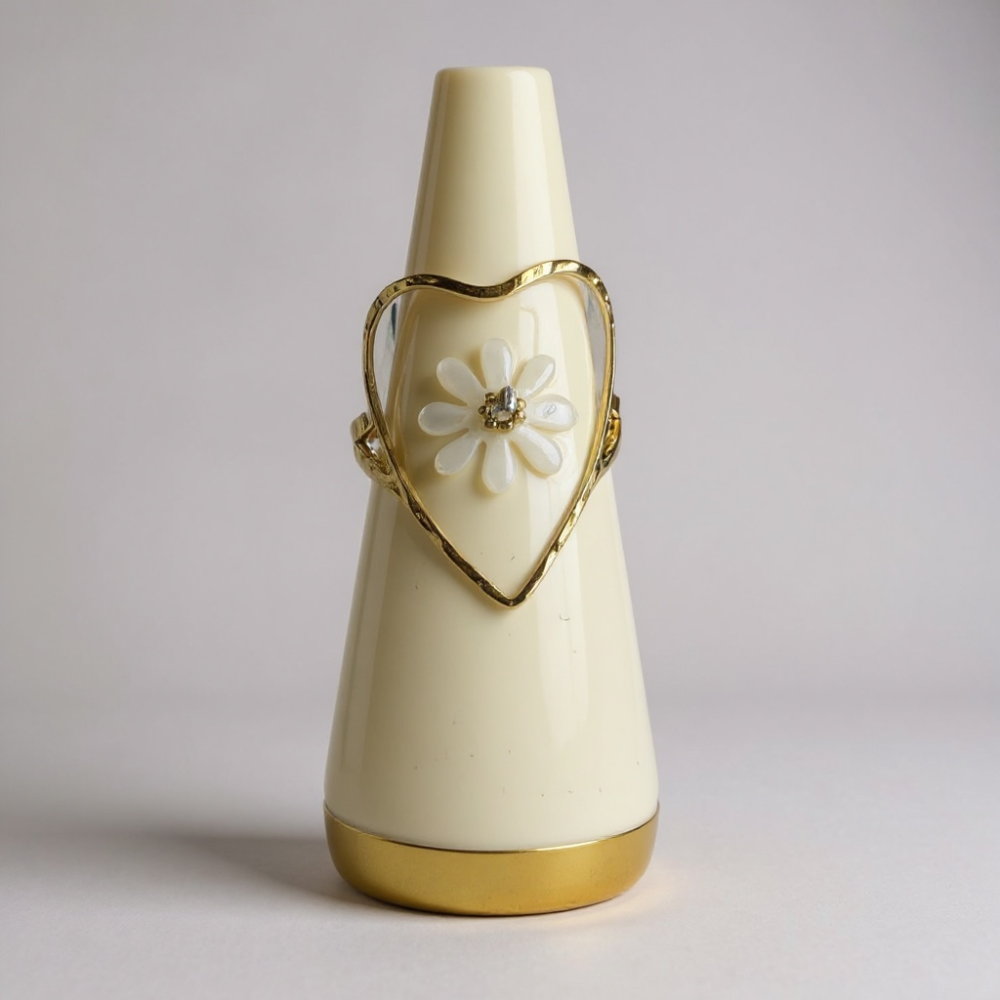 Bague Cœur Fleur Blanche Résine dorée | Bijoux en acier inoxydable | Gaou Bijoux
