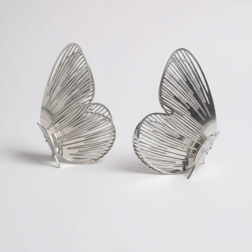 Boucles d’oreilles papillon ajouré dorées ou argentées en acier inoxydable | Gaou Bijoux