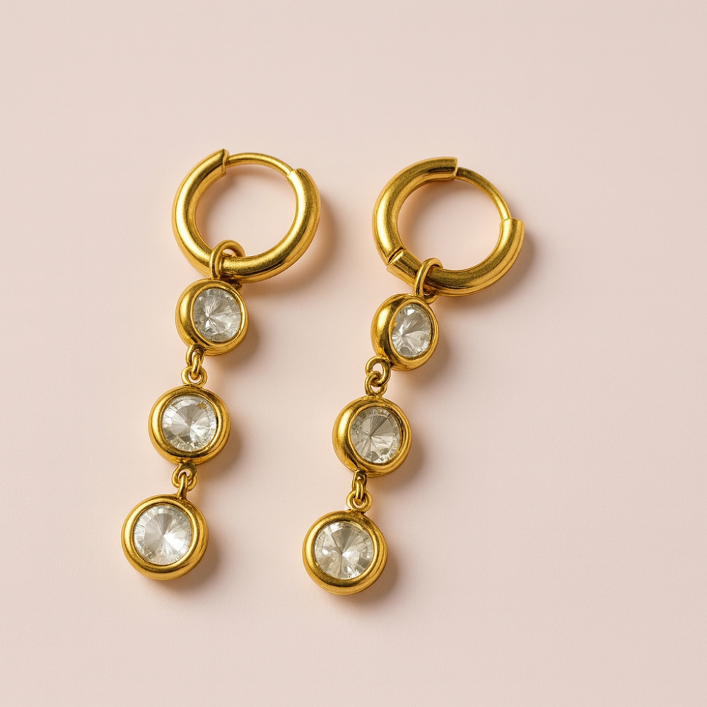 Boucles d’oreilles dorées chute de strass – acier inoxydable | Gaou Bijoux