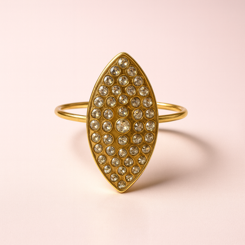 Bague Strass Ovale Dorée – Élégance et Brillance – bijoux acier inoxydable | Gaou Bijoux