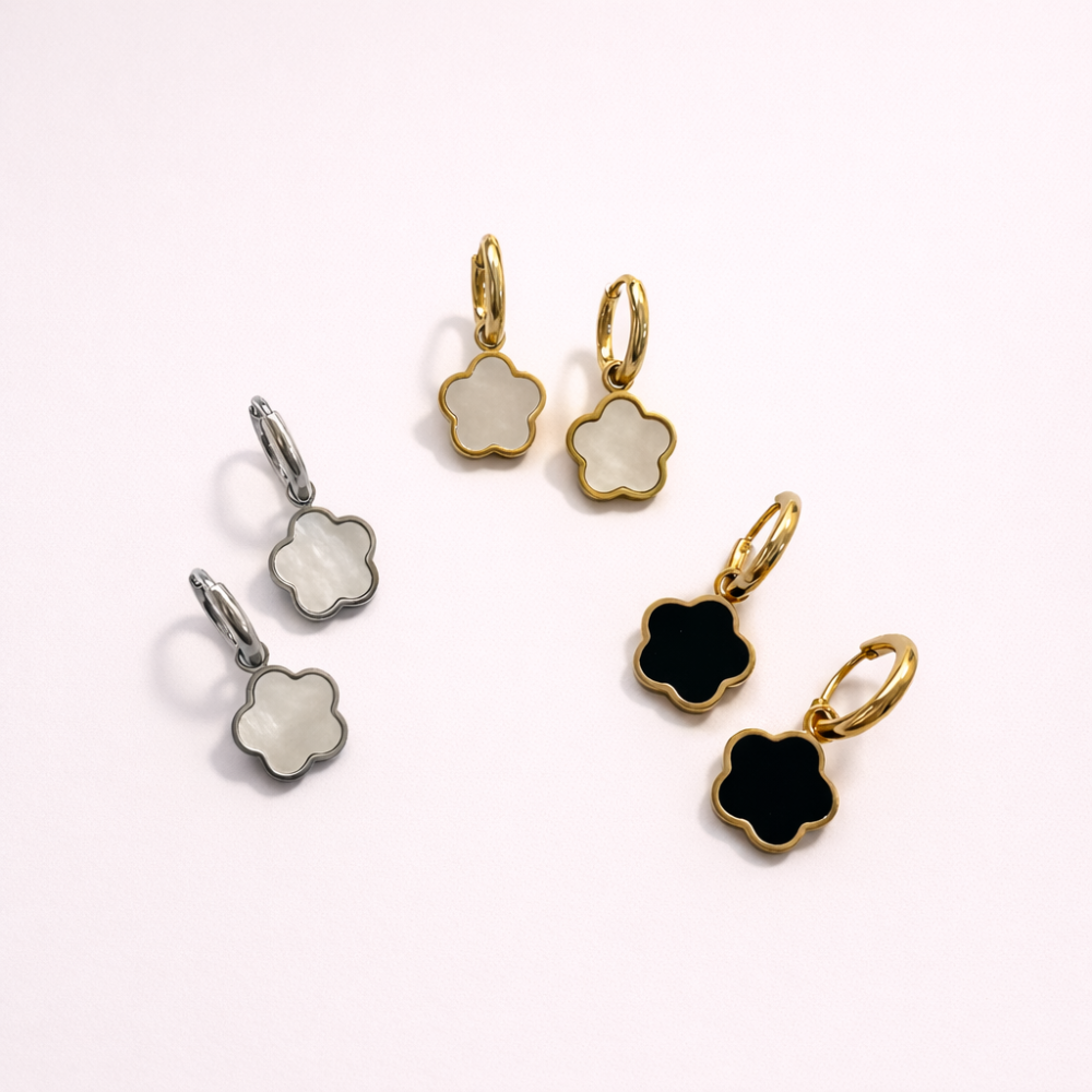 Boucles d’oreilles fleur nacrée petite taille en acier inoxydable | Gaou Bijoux