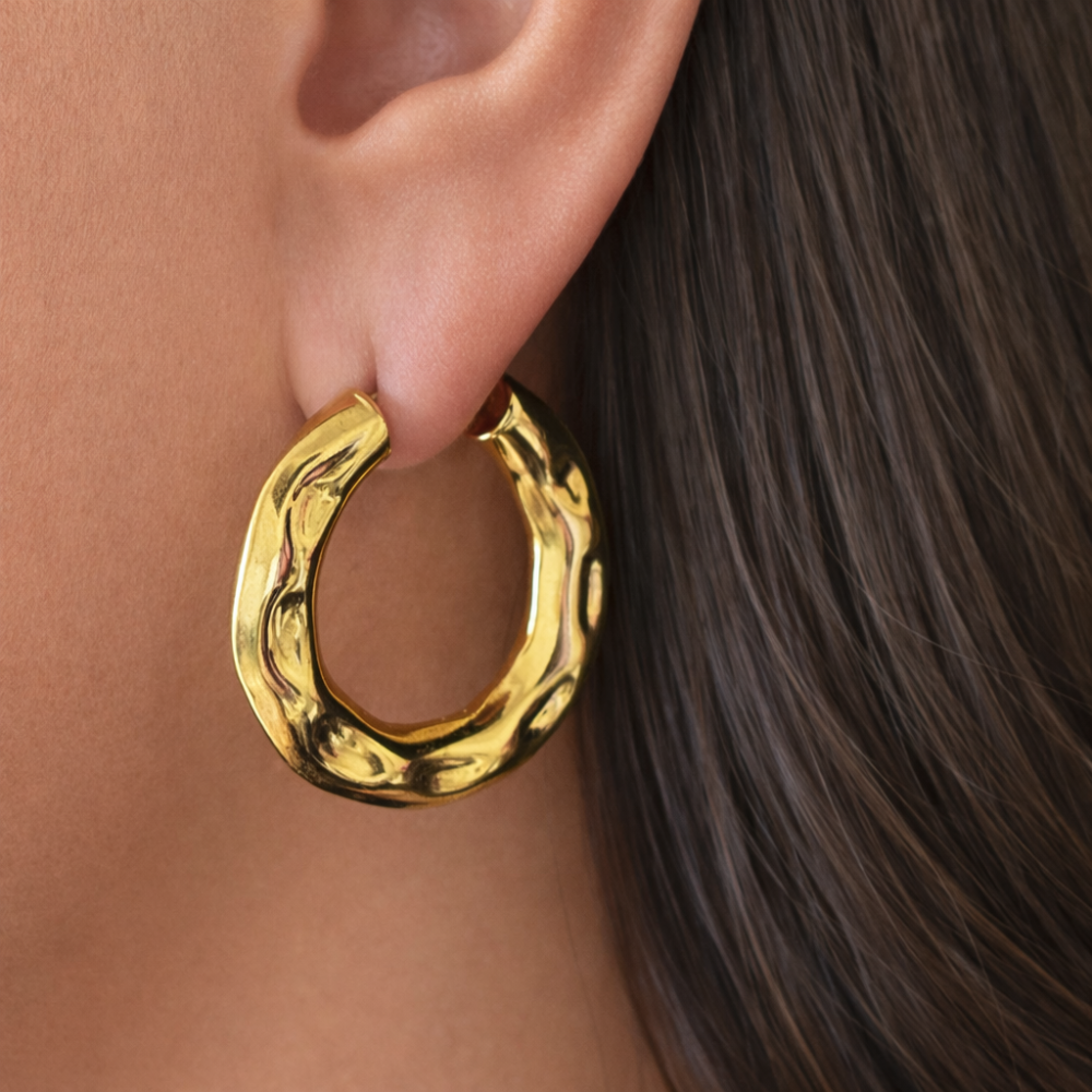 Boucles d’oreilles Créoles Dorées Martelées | bijoux acier inoxydable | Gaou Bijoux
