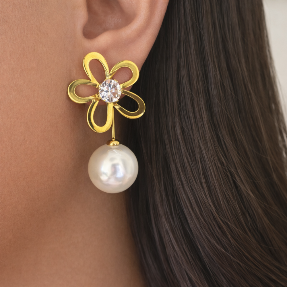 Boucles Fleurs Ajouré & Perle dorées – bijoux acier inoxydable | Gaou Bijoux
