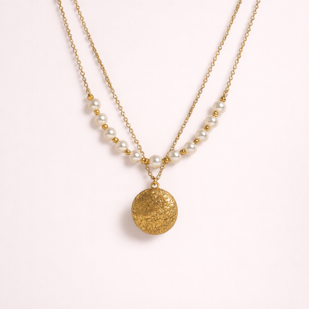 Collier Double Rang Perles & Médaillon Doré – collier chic et raffiné | Gaou Bijoux