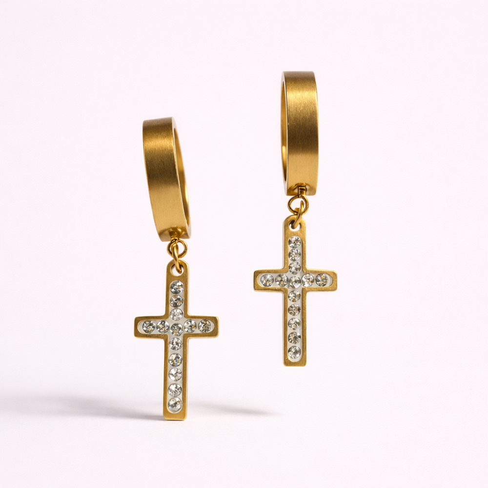 Boucles Croix Strassées dorées – bijoux acier inoxydable | Gaou Bijoux
