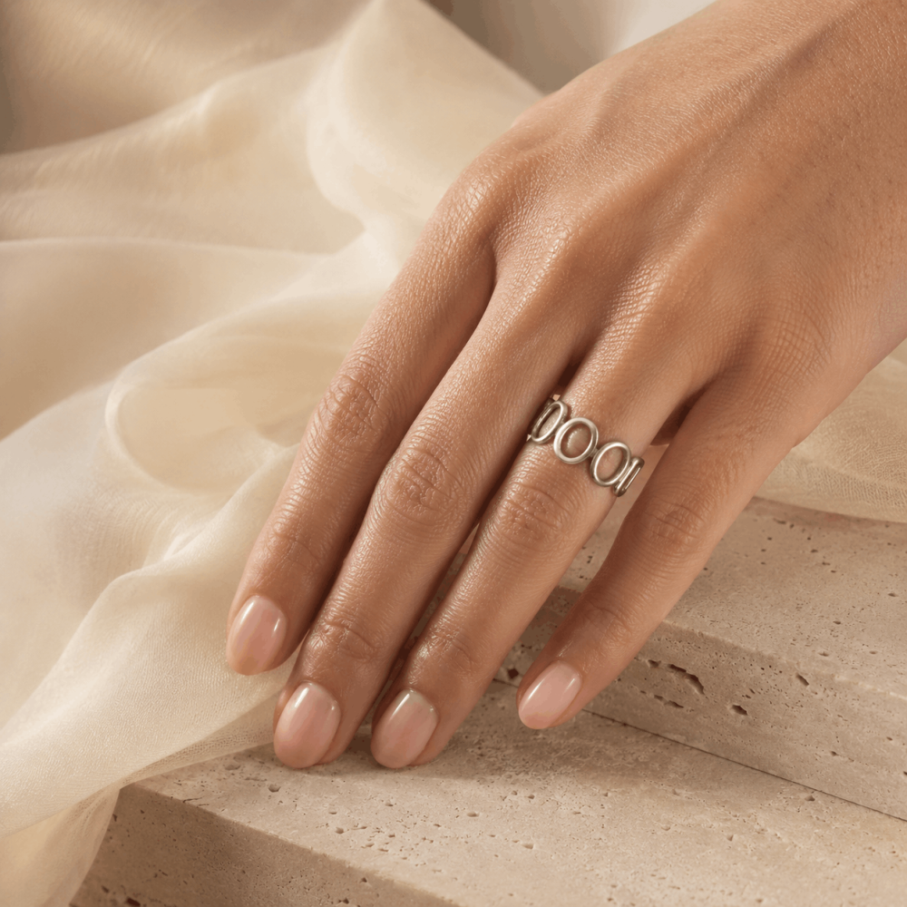 Bague ovale ajourée réglable en acier inoxydable | Gaou Bijoux