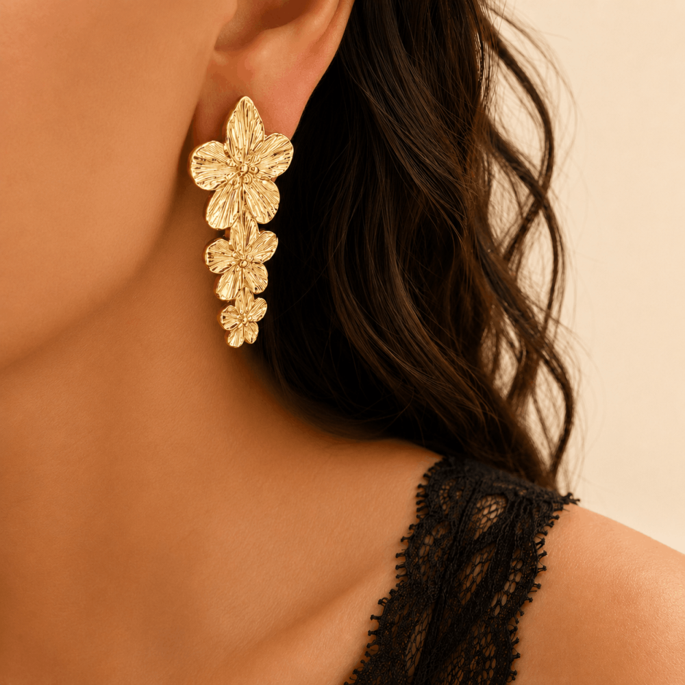 Boucles d'oreilles trio de fleurs dorées acier inoxydable | Gaou Bijoux