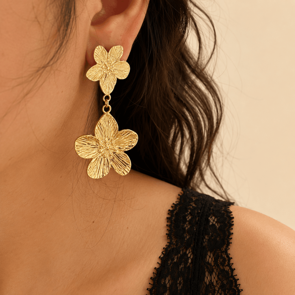 Boucles d'Oreilles Fleur Double Dorée